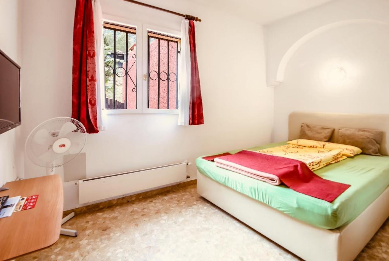Pinkflamingo Hotell Denia Eksteriør bilde